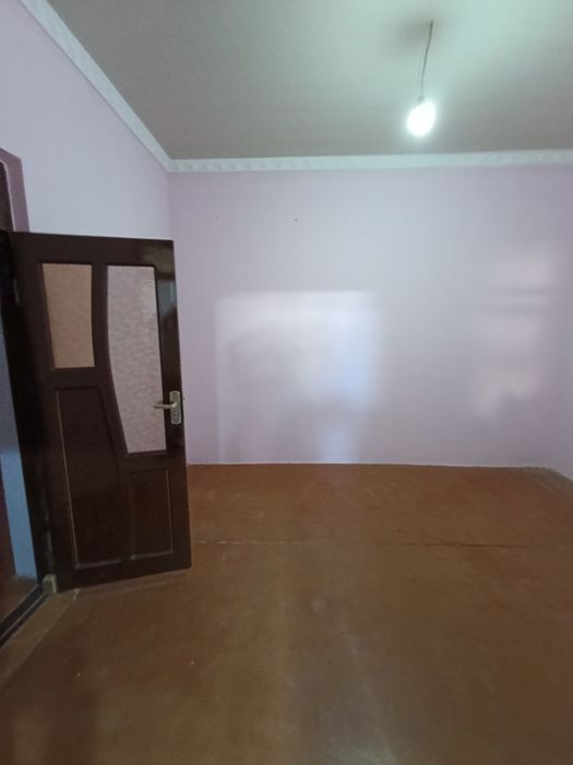 Каттакургон ш Алишер Навоий 191 уй срочно сотилади гараж описанияни ук