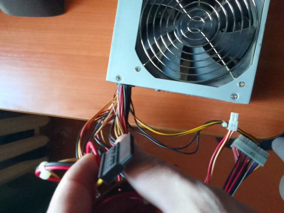 Продам блок питания