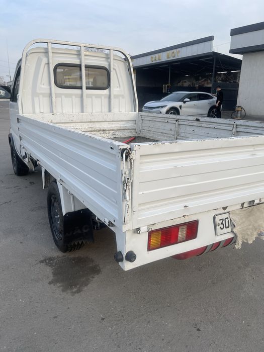 Jac guruzavoy sotiladi.