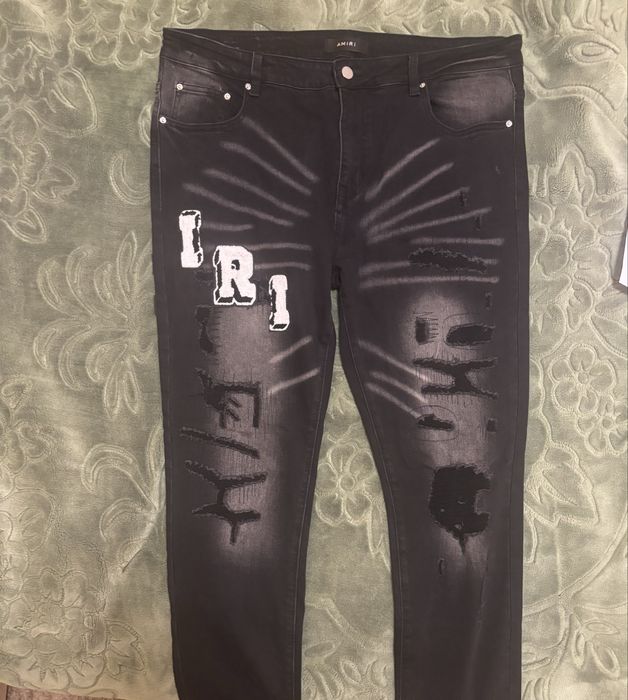 Vand blugi amiri noi marimea 42