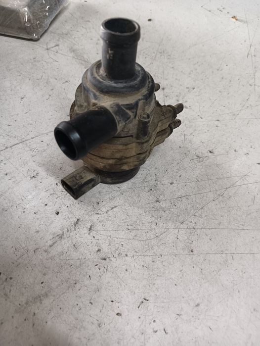 Pompa De Apa/Lichid De Racire Electrica Auxiliara Volkswagen Touareg 7