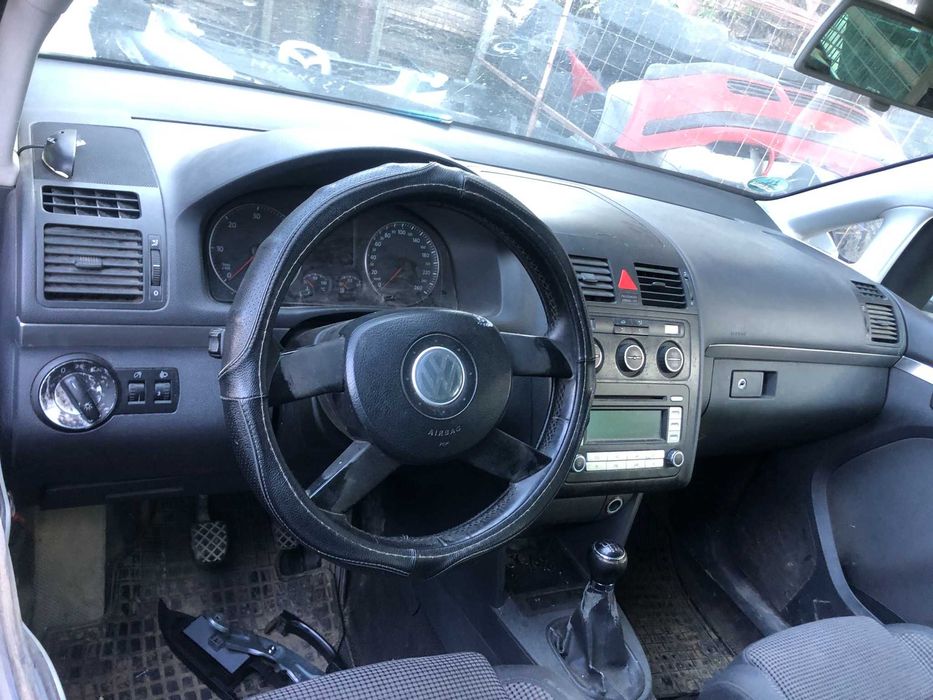 Piese din dezmembrari VW Touran, gri LD7X, volan stanga, 2.0BKD