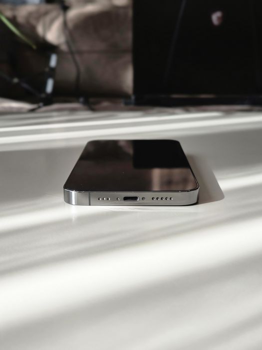 IPhone 13 Pro 128gb (с гаранция)