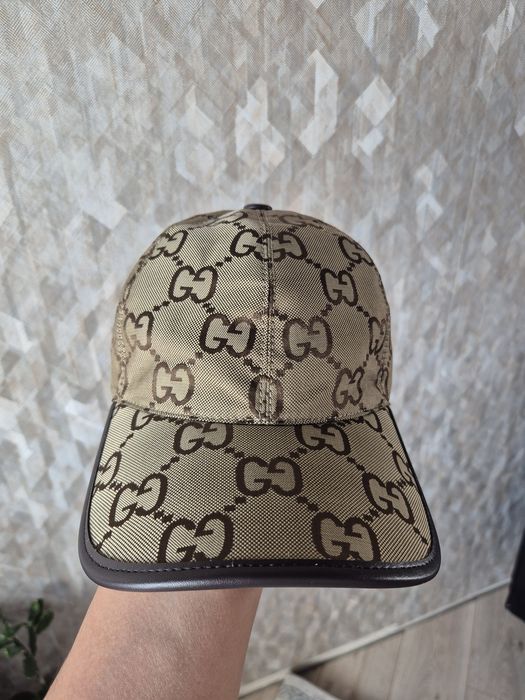 Продам кепку Gucci новая