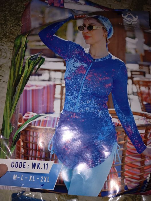 Буркини ( Муслималар учун епик чумилиш кийими)