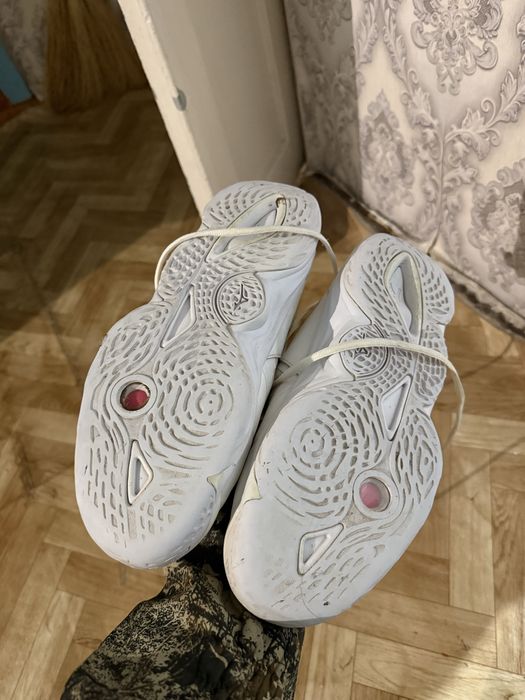 Крассовки MIZUNO