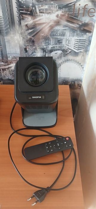 Продам  проектор