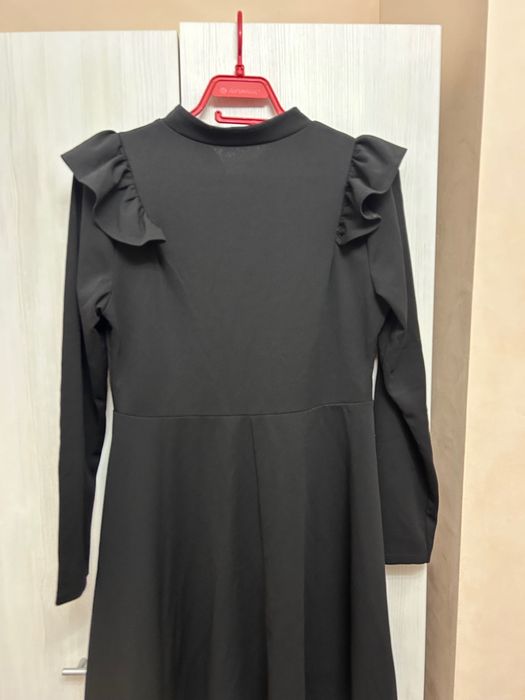 Дрехи рокли дамско