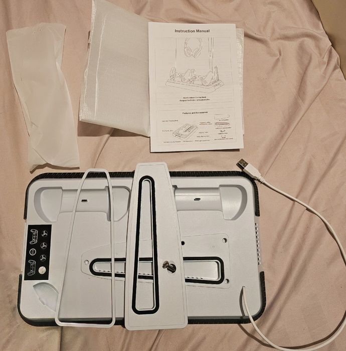 Vând Stand PS5 Multifuncțional + joc Call of Duty Black Ops 6! !