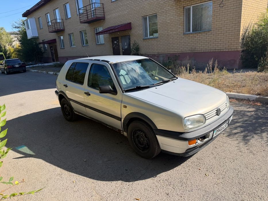 Продаю гольф 3 1.6
