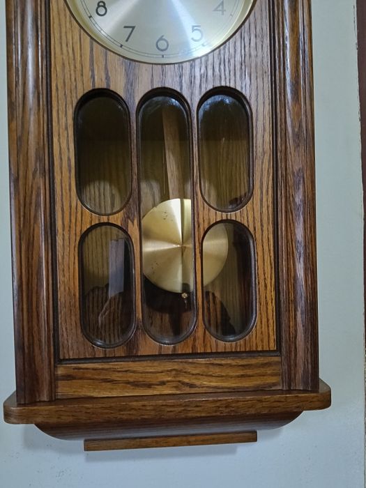 Ceas de perete cu pendul