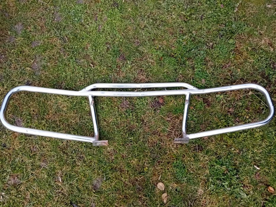 Vând Bullbar din inox Suzuki