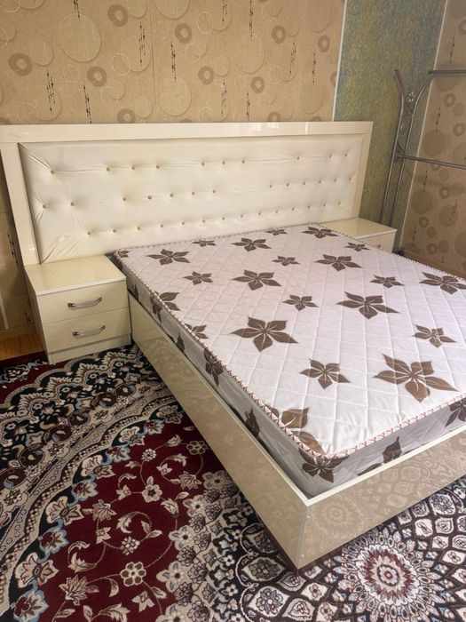 Продаётся спальная гарнитура