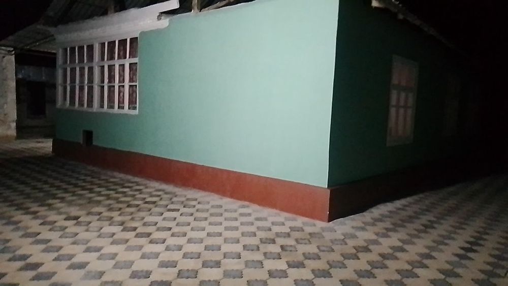 Ховли Уй сотилади