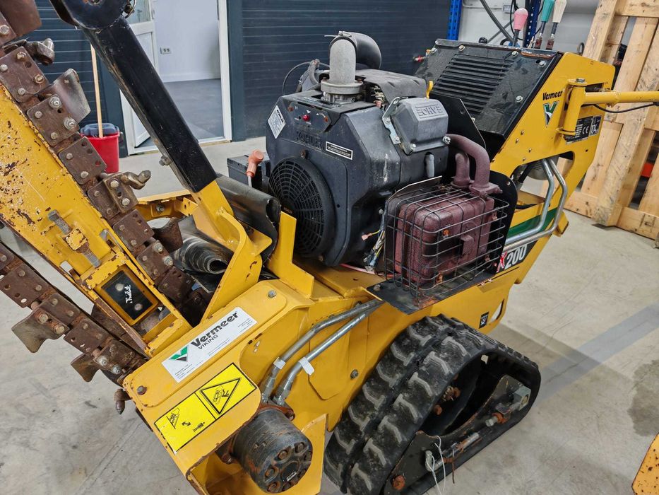 Utilaj sapaturi santuri senilat tip trencher Vermeer RTX200