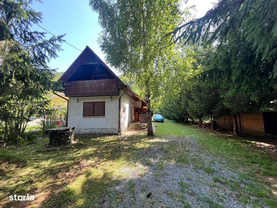 A/1652 De vânzare casă de vacanță în Câmpu Cetății