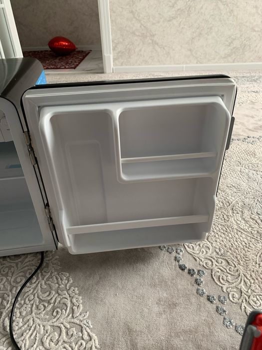 Мини холодильник сотилади