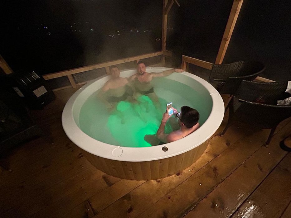 Închiriere vila zona Bran cu jacuzzi