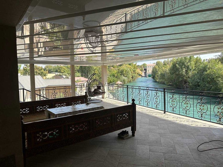 Бз сув бўйида янги ҳовли сотилади