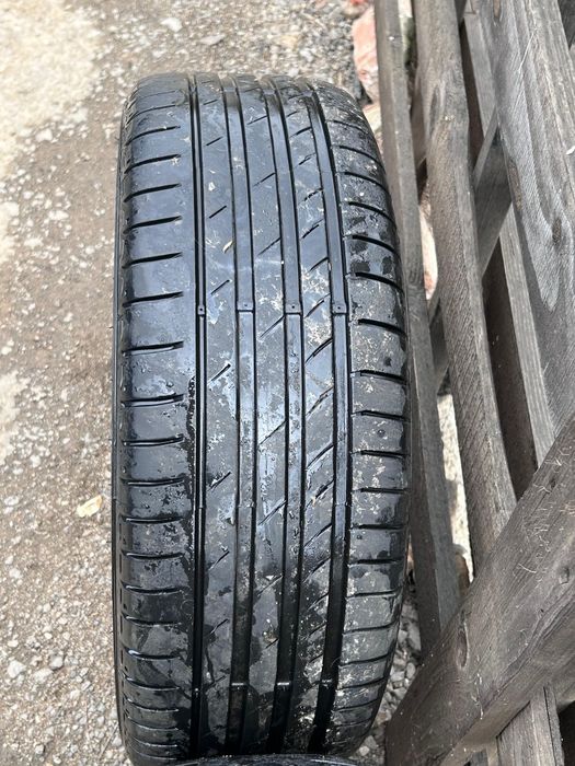 Vând genți cu anvelope second-hand de vw Touran