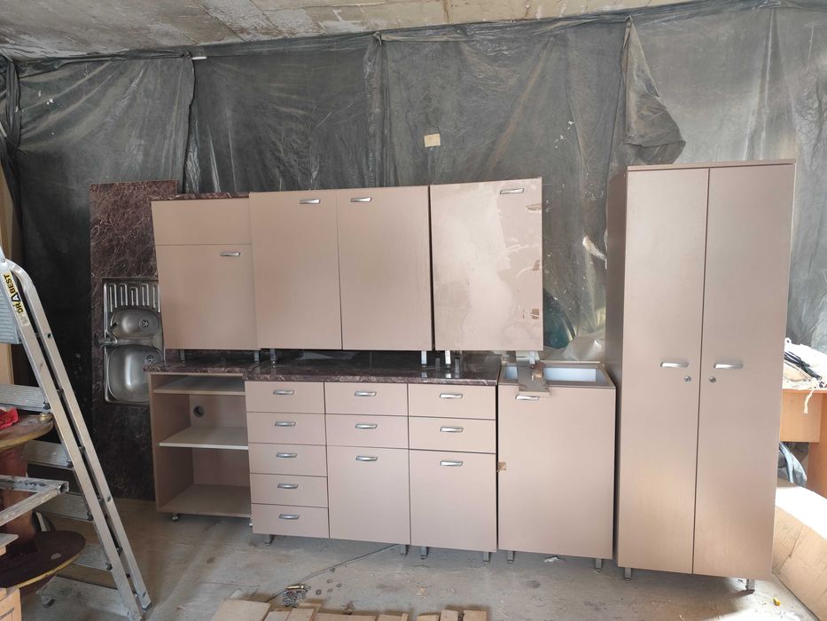 De vanzare mobiliier bucatarie.