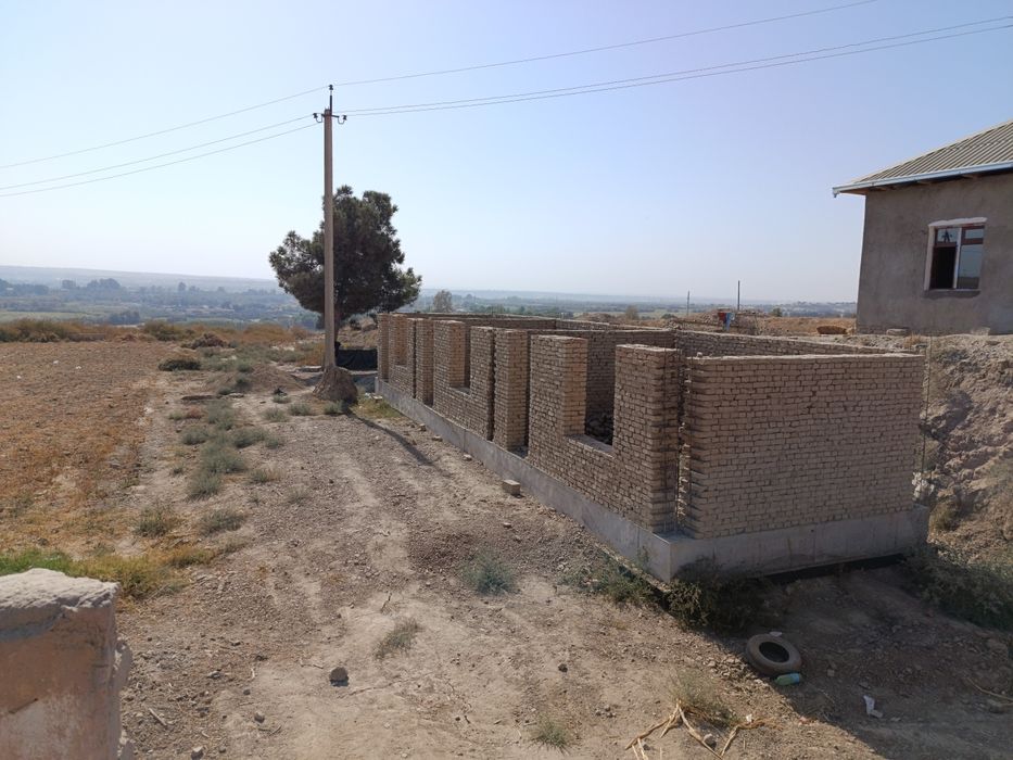 Surxon sohili Mfyda qurilishi tugatilmagan uchaska  sotiladi 5 sotix