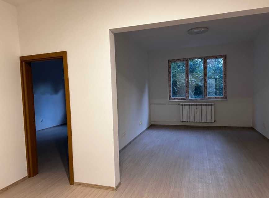 Тристаен апартамент под наем в идеален Център, 2175527