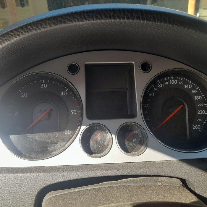 Volkswagen Passat 2008 diesel, 2.479 € — imagine 5