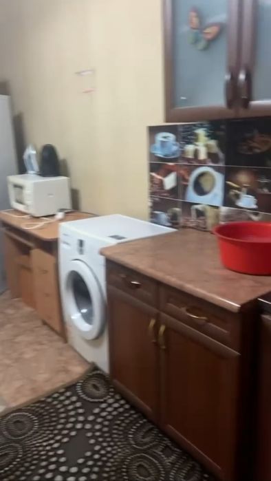 Сдам общежитие, Колхозный рынок 65 тыс+ ком