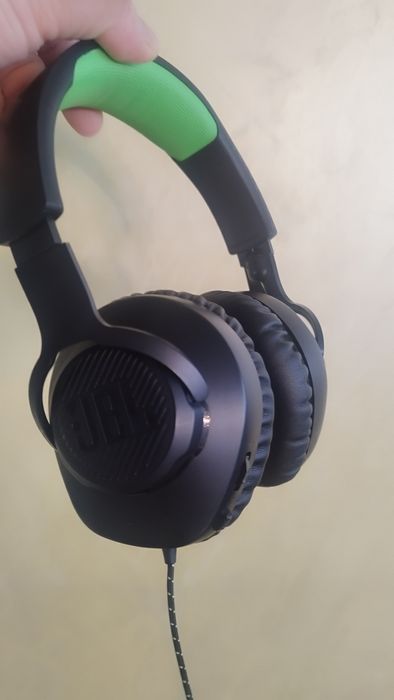 JBL слушалки чисто нови