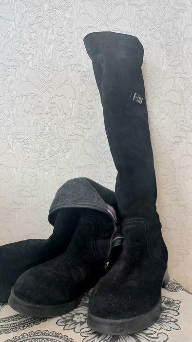 Продам зимнюю  куртку