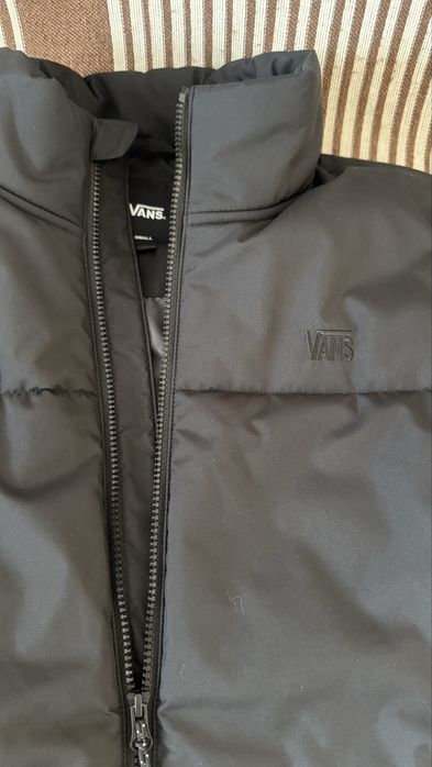 Демисезонный пуховик Vans