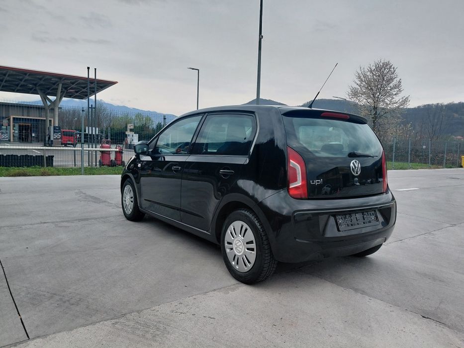 Vw Up 1000 benzina an 2014 euro 5 Km 132000  Clima funcțională!