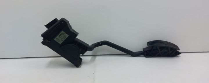 Pedala acceleratie 46803400 Alfa Romeo 147  seria