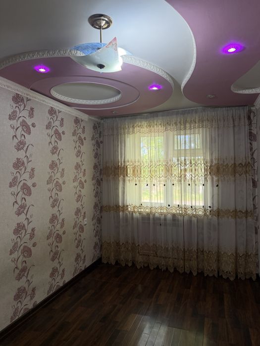 4 комнатная квартира в аренду