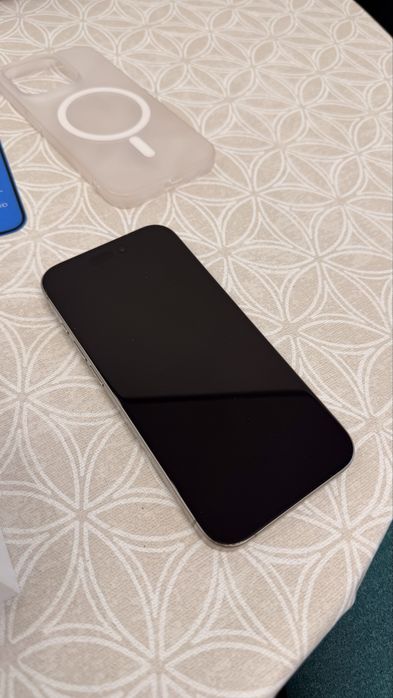 Iphone 15pro, в идеальном состоянии