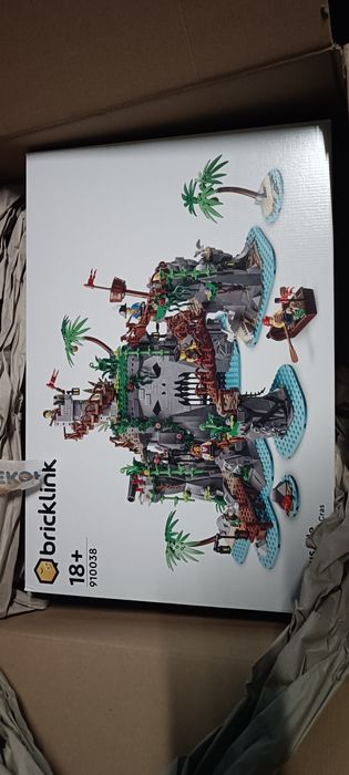 Lego Bricklink - 910038 Ominous Isle