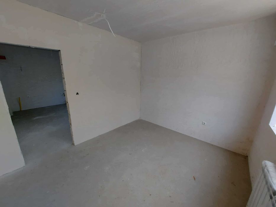 Продава се Тристаен апартамент в Търговище, Център - 78 кв.м за 1033 €/кв.м - Снимка #4