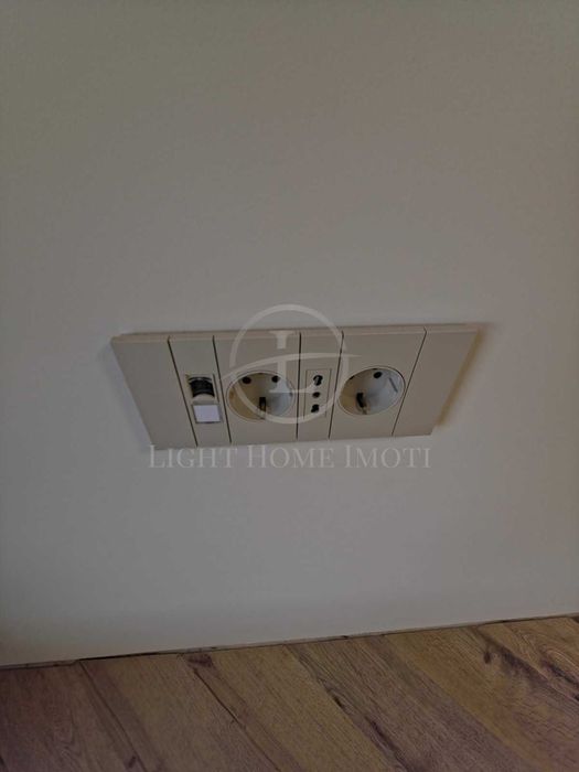 Продава се Тристаен апартамент в Пловдив, Каменица 2 - 113 кв.м за 1921 €/кв.м - Снимка #19