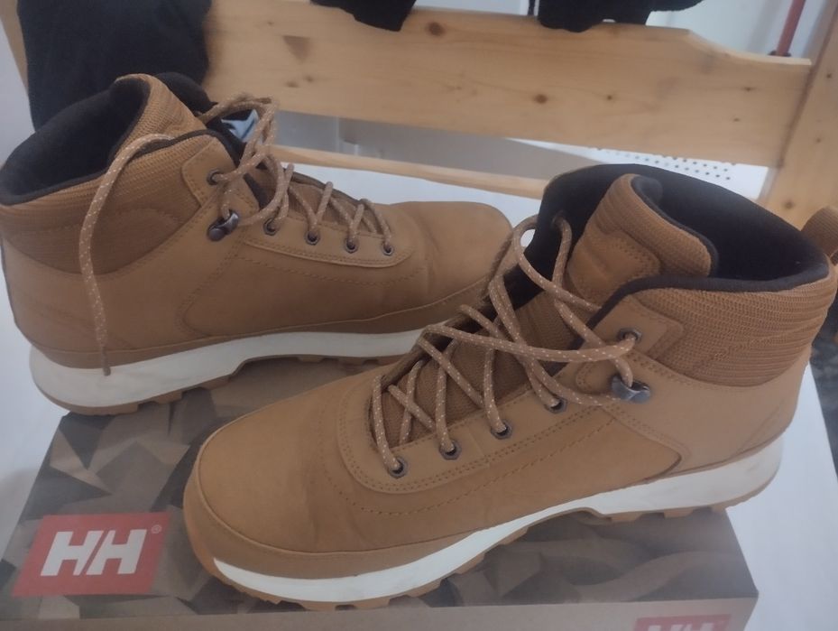 hailey hansen calgary 2