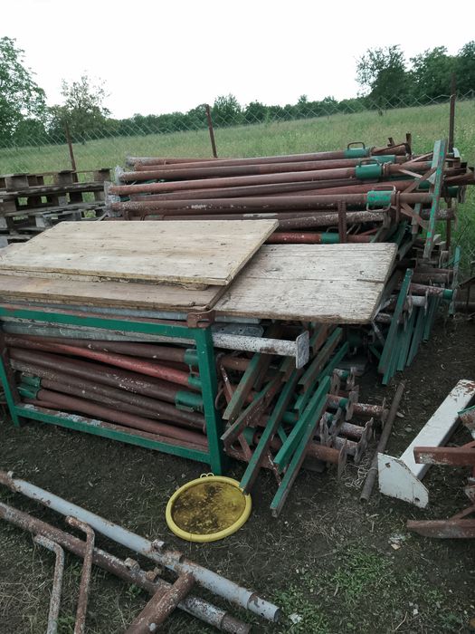 Popi metalici  constructii