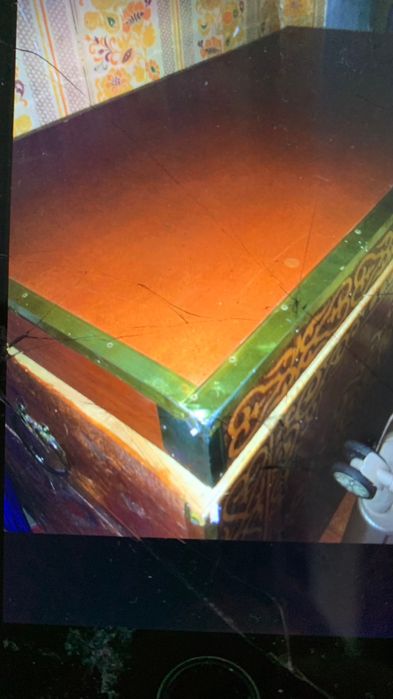 Продаю деревянный сундук