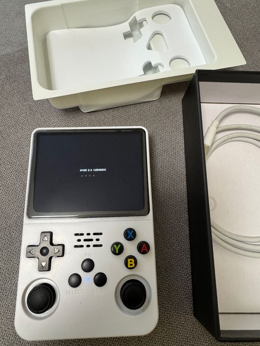 Електронна конзола