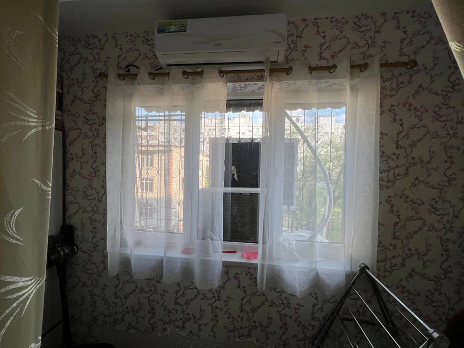 Миробод Район Метро Айбек 3/4/9. Срочно Продам квартиру срочно