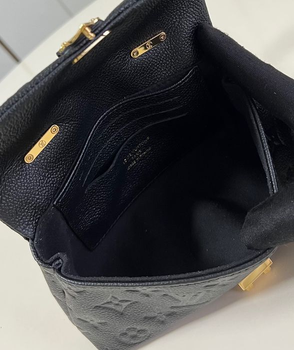 Geanta Louis Vuitton Madeleine Nano, negru, Premium