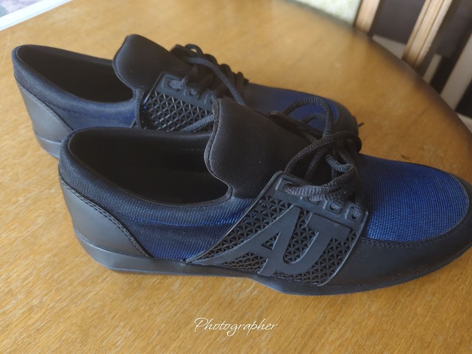 Продам кроссовки AJ