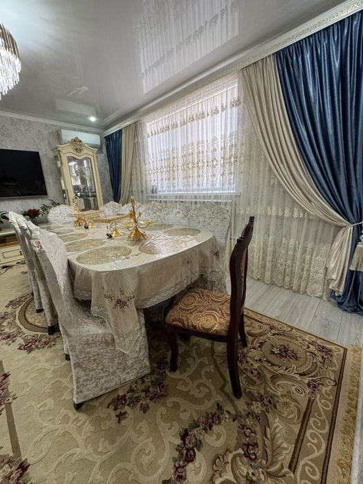 Продам стол со стулями