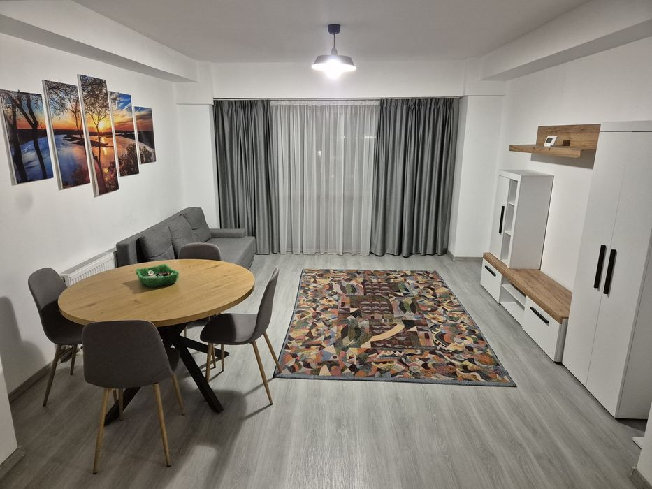 Apartament 2 camere de inchitiat / Centru Ghimbav / Foarte spatios 82 mp