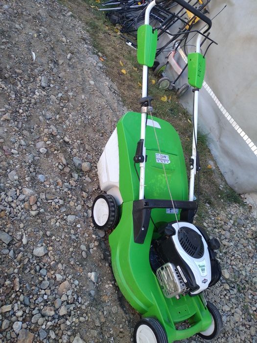 Mașină de tuns iarba Viking  - autopropulsie ( tracțiune)