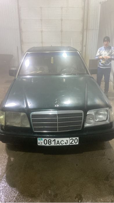 Продам Мерсэдэс 124  е